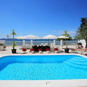 https://villa-triana.hotelinzadar.com